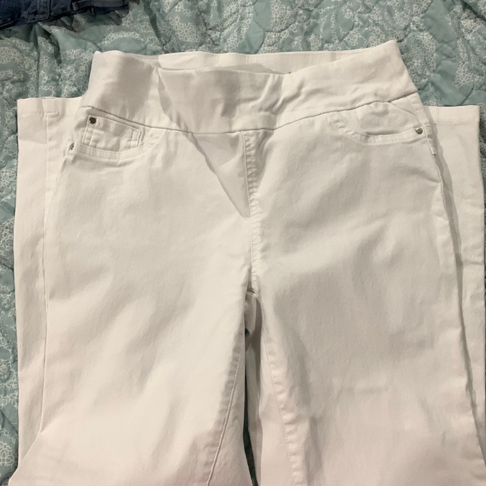 White capris